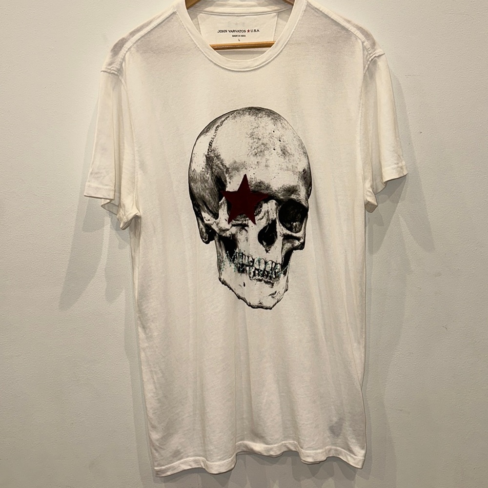 JOHN VARVATOS SKULL TEE
